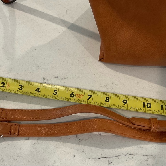 Urban Expressions Tan Crossbody or Hobo purse. Three zippers outside NWOT. - Picture 6 of 10